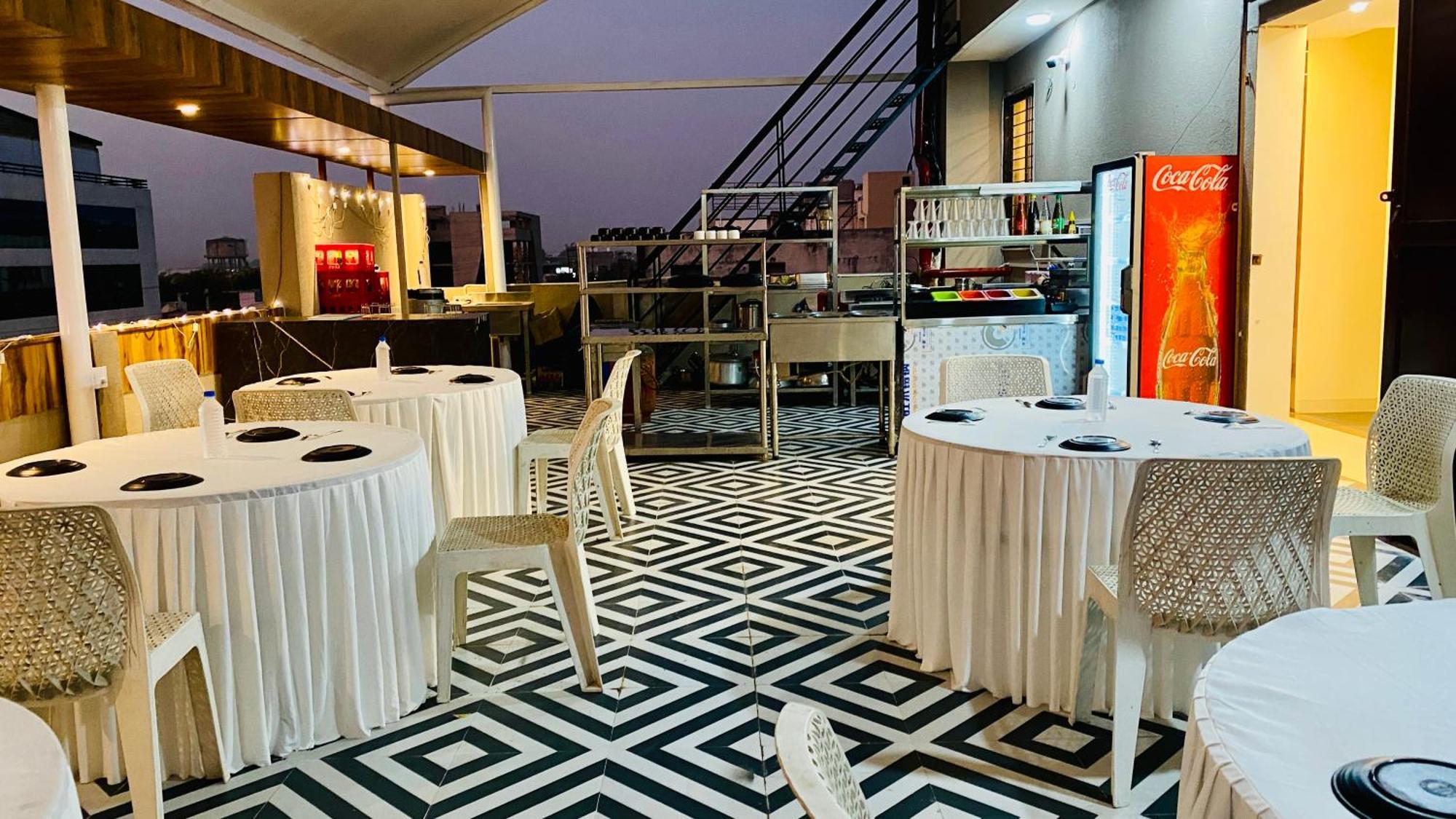 Hotel Aranyasutra Inaya, Indore Dış mekan fotoğraf