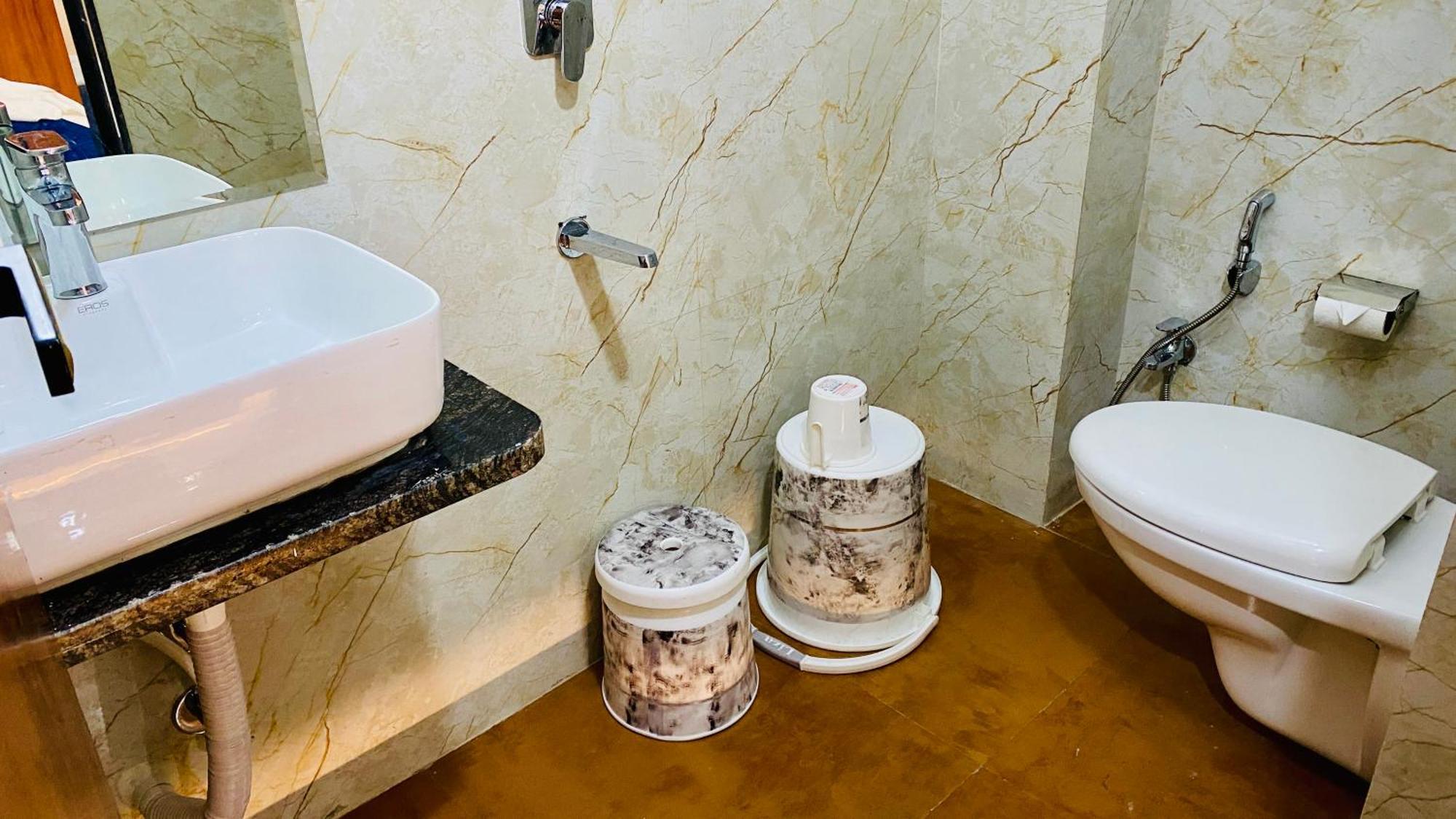 Hotel Aranyasutra Inaya, Indore Dış mekan fotoğraf