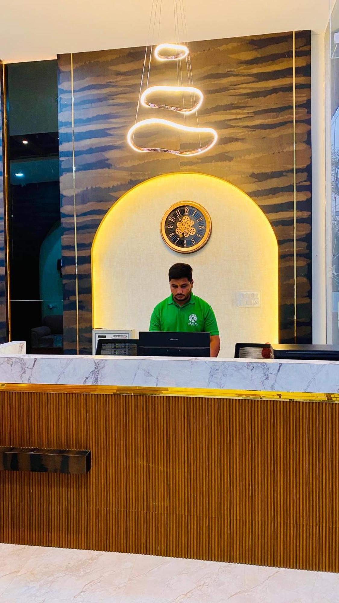 Hotel Aranyasutra Inaya, Indore Dış mekan fotoğraf