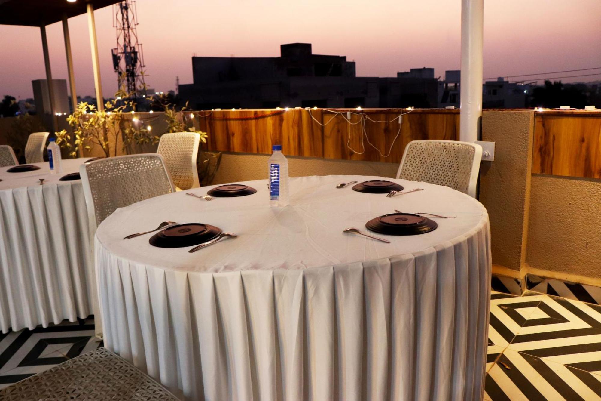 Hotel Aranyasutra Inaya, Indore Dış mekan fotoğraf