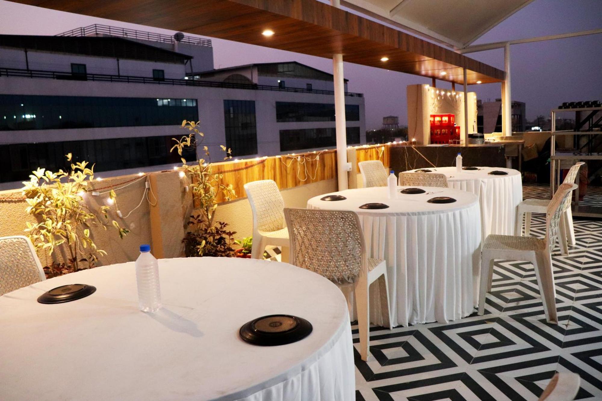 Hotel Aranyasutra Inaya, Indore Dış mekan fotoğraf